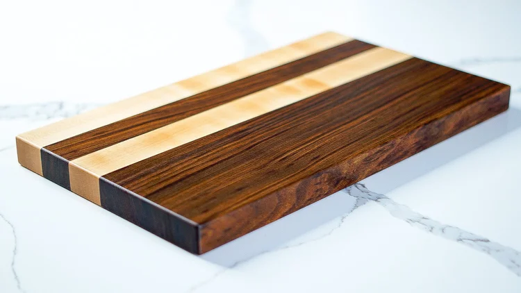 パーソナライズされたアローヘッドまな板 17.5 インチ x 10.25 インチ x 1.25 インチ